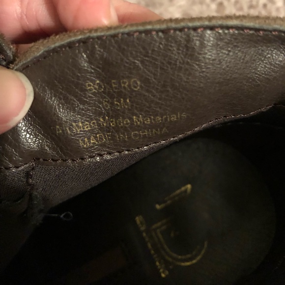 New Directions Brown Booties - Size 6.5 - Picture 6 of 7